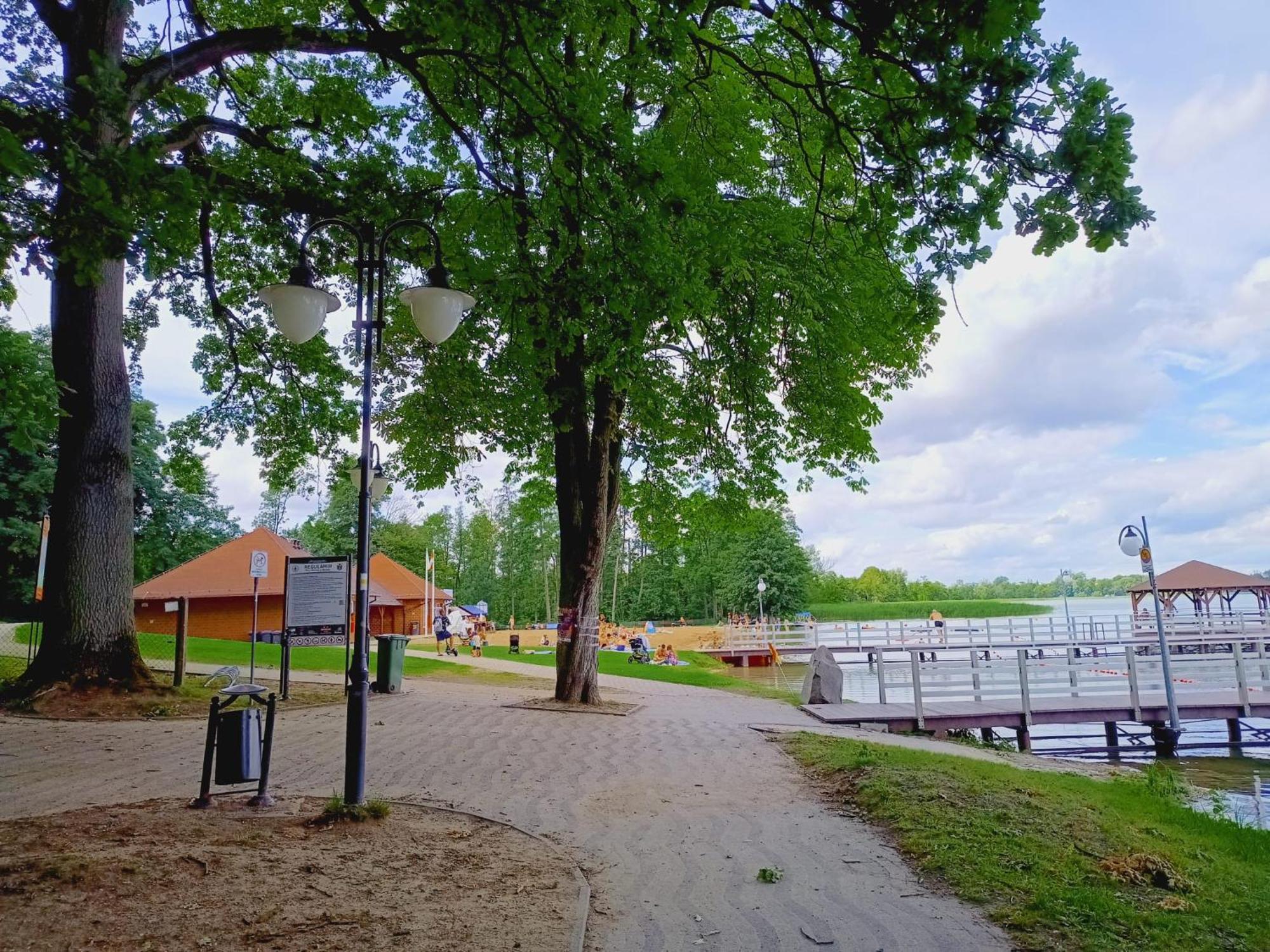 Domki Obok Plazy Moryn Buitenkant foto