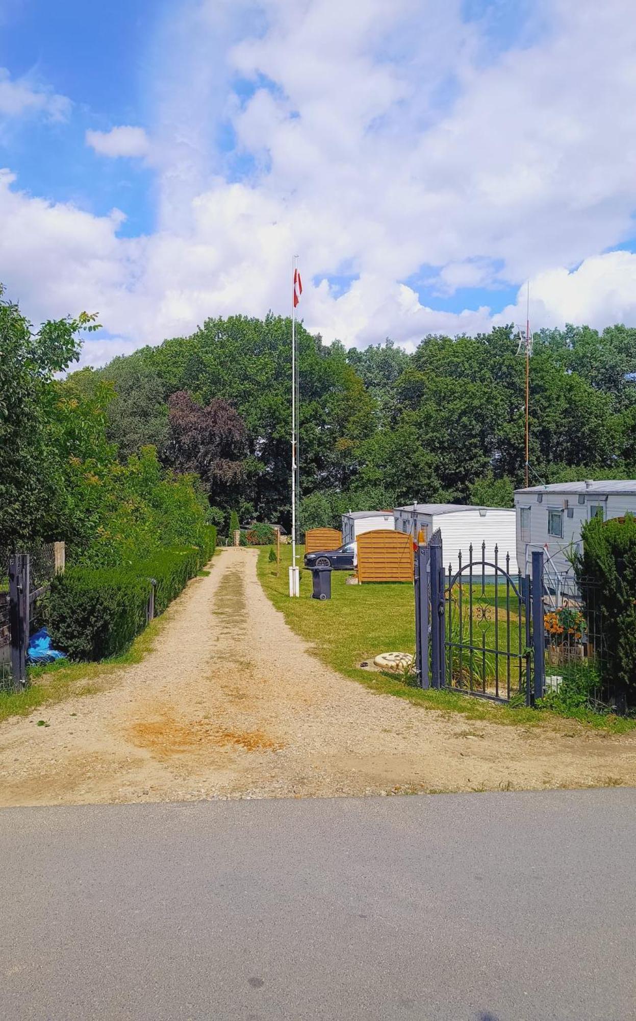 Domki Obok Plazy Moryn Buitenkant foto